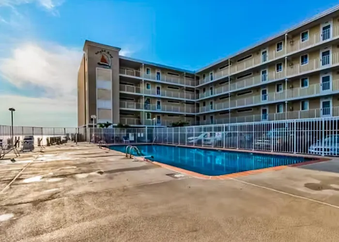 Apartment Wight Bay North 444 *
